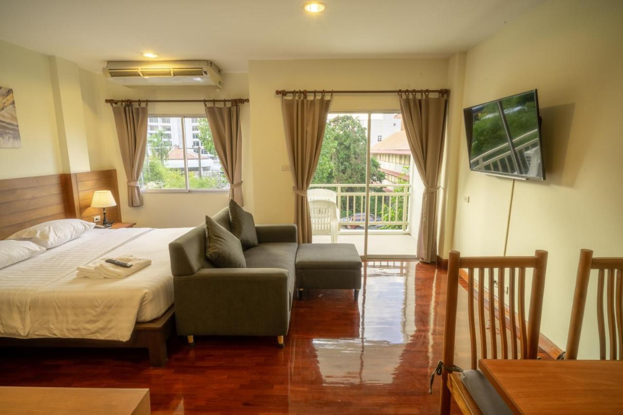 Baan Chuan Chom Pattaya Hotel Ngoại thất bức ảnh