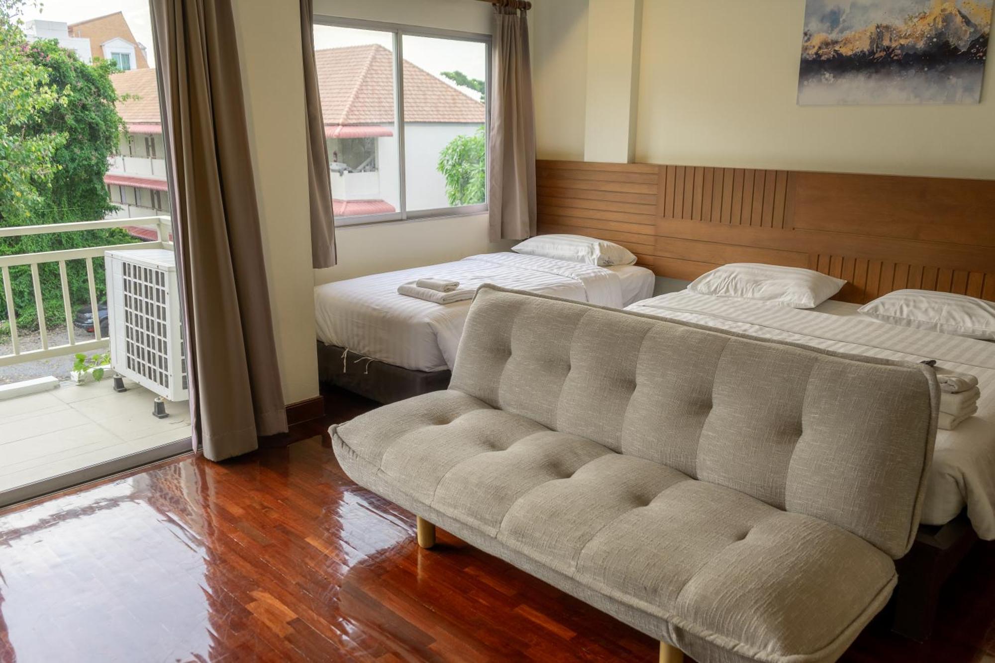 Baan Chuan Chom Pattaya Hotel Ngoại thất bức ảnh
